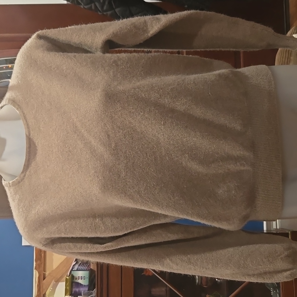 Valerie Stevens Tan Two Ply Cashmere Sweater, M